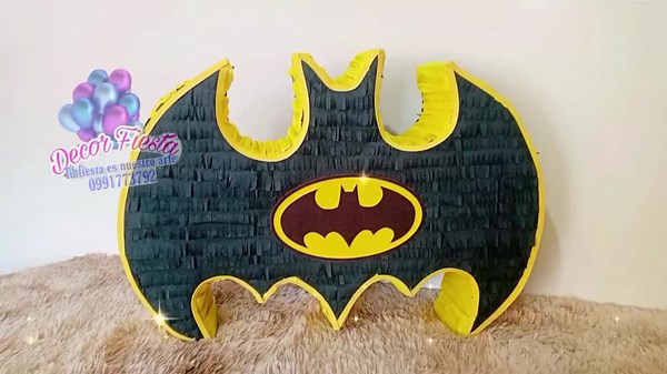 Piñata de Batman para Cumpleaños