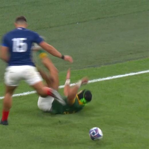 712K views · 12K reactions | When speed meets more speed ⚡️ The best footraces in Rugby World Cup history 勞 | Rugby World Cup | Facebook