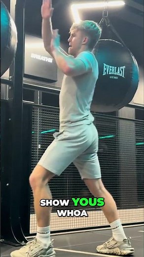 Gym Beast Mode: Explosive Bench Press and Intense Workout! #shorts