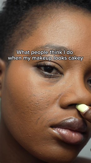 To keep your makeup from looking cakey, you need the right skincare routine underneath it. For me, my go-to combo is the @Dr.Althea US Stretchfit Calming Pad to rebalance my skin’s pH after cleansing, followed by the Aqua Marine Jelly Mist for that extra boost of hydration. These two have made such a difference in how smooth and flawless my makeup applies. #cakeymakeup #stretchfitpad #acneproneskin #skincare #goviral