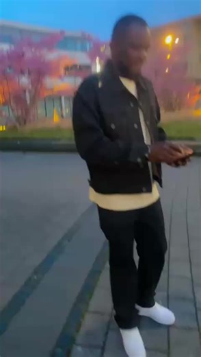 DEM CONFUSE 😕 🤔 😖 (@demconfuse1)’s videos with original sound - Kofi Kinaata