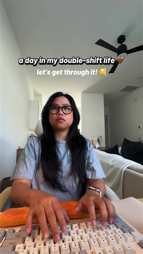 Eᴍ on Instagram: "job 1 from 9–1 as a social media manager, then a doritos + @itsjudytime break before shifting into job 2 for training. can’t show my full setup because of NDA, but at least they let me keep my keyboard lol. second caffeine of the day was @alaninutrition cherry bomb and wow… it’s actually bomb 😭✨ #workfromhome #workwithme #doubleshift #cleandesk #typingasmr"