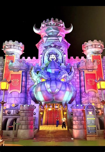 Super Nintendo World at Epic Universe is unreal. Pure nostalgia everywhere, it feels like stepping straight back into the games I grew up with. 🍄⭐️ #mario #donkeykong #epicuniverse #orlando #themepark