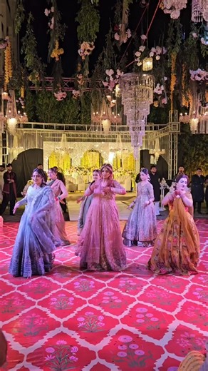Bride Dance with Friends Mehndi Night Highlights | Unforgettable Wedding Vibes 2026 #BrideDance