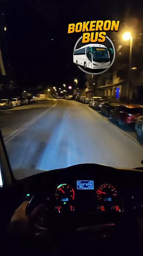 Pues llegamos a Guadix (Granada) para recoger a un grupo y llevarlos de@vuelta al aeropuerto de Málaga. #turismo #spain #discrecional #raybanmeta #irizari6 #manbusandcoach #i6 #guadix | Sebastian Castilla