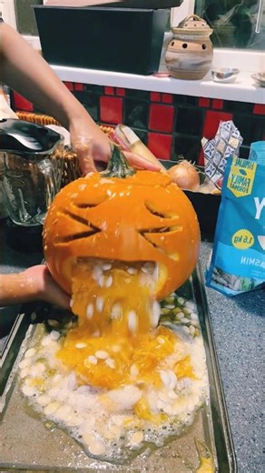 Hilarious Pumpkin Vomiting 😆🎃 | Funny Halloween Kitchen Fail | Viral Pumpkin Carving Idea #shorts