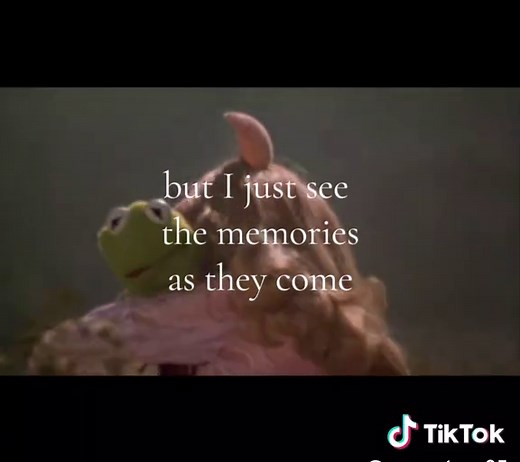 Fall In Love Again With Kermit and Miss Piggy