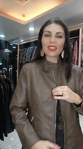 🧥 Δερματίνη μπουφάν που λατρεύεις — τώρα σε μεγέθη μέχρι 4XL! Το απόλυτο staple κομμάτι για τη γκαρνταρόμπα σου! Κομψό, μοντέρνο και τέλειο για layering σε κάθε σου εμφάνιση. ✔ Διαθέσιμο από Small μέχρι 4XL – για κάθε σιλουέτα 🎨 Κομψός σχεδιασμός που ταιριάζει με όλα σου τα looks 🧥 Ιδανικό για casual & urban outfits, αλλά και για πιο polished εμφανίσεις 📞 210 5012939 📍25ης Μαρτίου 112, Πετρούπολη 🚛 Δωρεάν μεταφορικά άνω των 60€ | Korina's fashion