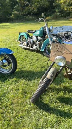 AMCA Colonial Chapter Antique Motorcycle Club of America vintage Harley Davidson bike show swap meet