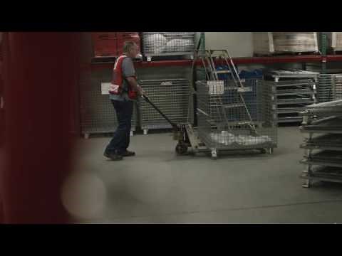 Red Cross Volunteers Tell the Truth About What It's Like To Volunteer