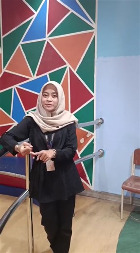 I Tested a Van de Graaff Generator but My Hair Would Not Stand Up