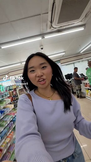 Exploring 7-Eleven in Hawaii: A Taste Adventure🌺🌴