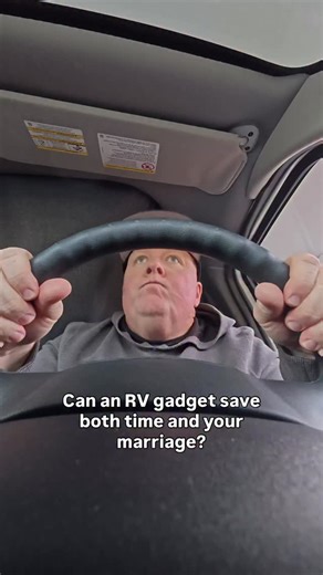 🤯 Where has this been!?! RV setup game-changer. We recently stayed at a beautiful RV resort, but it had shockingly unlevel campsites.😮 Our leveling system had our front wheels completely off the ground, and we didn’t have nearly enough blocks with us. Finding the most level part of the campsite to set up in was crucial to even have a shot at leveling our RV. We put on quite the show that day!😳🍿 The truth about RVing is that sometimes the leveling process can be extremely frustrating. The Lig