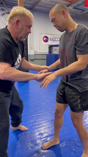 CROSSFACE Chicken Wing entry.- Enrolling Now!!☎️ 714-726-0134💻 Cswfullerton.com📧 cswfullerton@gmail.cohttps://www.youtube.com/channel/UCznieQn_Zim1Q1mvJH51T0Q?sub_confirmation=1m📺 -#brazilianjiujitsu #jiujitsu #bjj #bjjlifestyle #judo #bjjlife #selfdefense #grappling #kravmaga #martialarts #blackbelt #aikido #jkd #jiujitsulifestyle #artesuave #kickboxing #kungfu #jeetkunedo #wingchun #wushu #mma #muaythai #submission #hapkido #karate #sambo #gi #taekwondo #oss #csw | CSW Fullerton