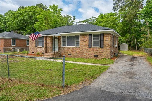 309 Annette Dr, Goose Creek, SC 29445 | Estately 🧡 | MLS# 26012263