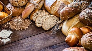 Exactly how bad is it to eat mouldy bread? A dietitian weighs in