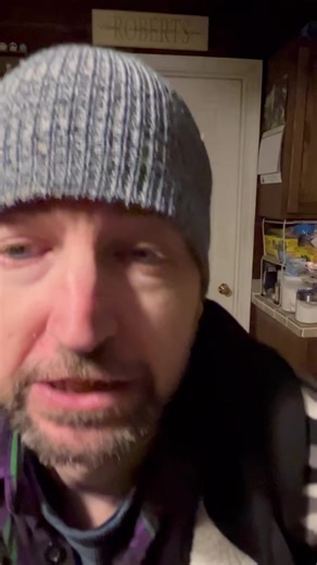 Watch closely as I enter a strange portal. #transformation #visualmagic #strangethings #magicvisionstudios