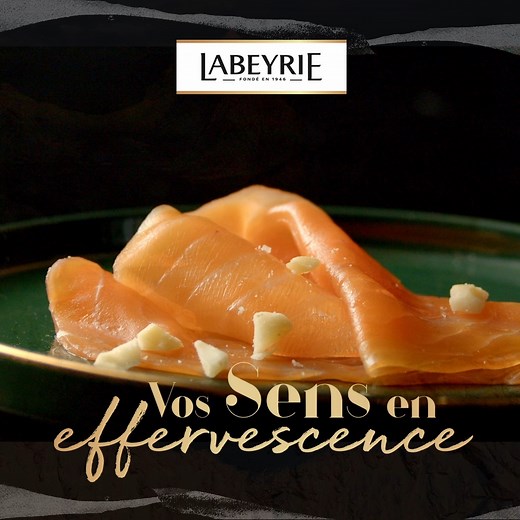 29K views · 23 reactions | Surprenez vos sens et laissez-vous guider par l'histoire de notre saumon fumé Grandes Origines du Cercle Polaire Norvégien aux notes végétales et délicates... Et pour vous inspirer , le chef étoilé Gael Orieux marie ce goût unique à l'onctuosité de la faisselle, aux éclats de pistache et à la grenade acidulée. Un tourbillon de saveurs  | Labeyrie | Facebook