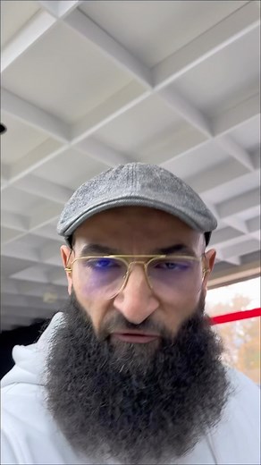 1.7M views · 6.3K reactions | Dacia DAS DA!!!  - Lenkrad Anfragen an: info@deinlenkrad.de - Kooperation: kooperation@orsights.de - Premium Auto Parfum www.oscent.de - Merchandising @orsights_shop #dacia #daciaduster #duster #duster4x4 #deinlenkrad #carbon #alcantara #leder #lenkrad #hannover Alles inszeniert für Deine Unterhaltung Amina K. (mein neues AMK ) | ORsights | Facebook