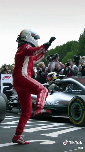 ferrari era seb had moves 😍🕺 #f1 #formula1 #sebastianvettel