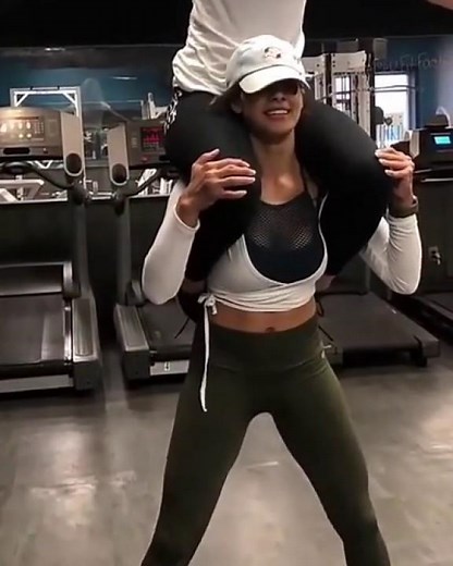 Squat,shoulder rides 5