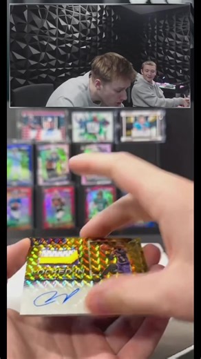 Chasing Gold Kobe Auto /10! 🤯 Find your daily breaks located in our tiktok shop🧃 #sportscards #tradingcards #nflcards #whodoyoucollect #paniniamerica