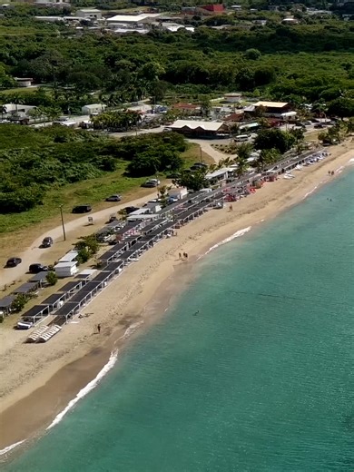 Discover the Magic of Pinneys Beach for Lunch or Dinner