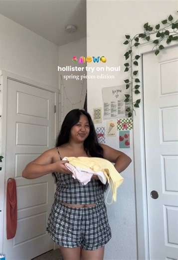 Spring Hollister Try-On Haul: Fresh Fashion Finds
