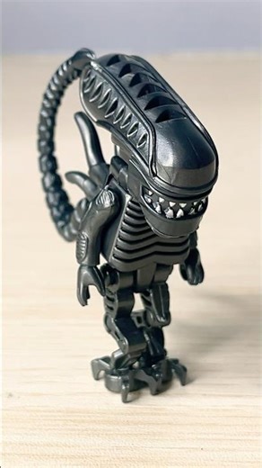 The LEGO ALIEN is Terrifying… #lego #alien #xenomorph