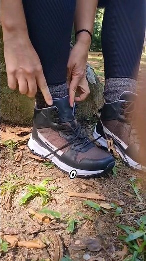 The right way to tie your boot laces #botasecosafety #trekking