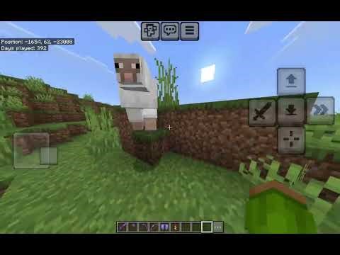 Minecraft exploring alien city