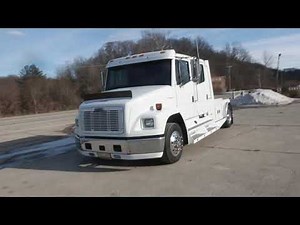 2001 Freightliner Sport Chassis FL60 Hauler Truck