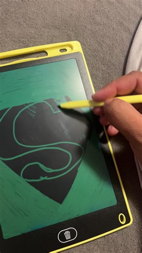 One color. One hero. Superman shines even in green! 💚🦸‍♂️ Minimal color, maximum power. #Superman #OneColorArt #KidsTabletDrawing #CreativeKids #SuperheroArt #MinimalArt #GreenOnly #ArtTime #DCComics #super #goviral