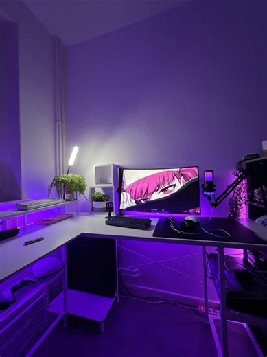 Ton setup est clean… sauf les câbles ? 👀 Voici 3 astuces simples pour un câble management parfait sans dépenser une fortune 🔥 ✔️ Astuce 1 : cache les câbles derrière le bureau ✔️ Astuce 2 : utilise des scratchs pour regrouper proprement ✔️ Astuce 3 : fais passer les câbles dans un seul chemin Résultat : un setup propre, esthétique et pro ✨ Sauvegarde la vidéo pour tester sur ton setup et envoie-la à ton pote qui a un bureau rempli de câbles 😭 #setup #cablemanagement #setupgaming #desksetup #a