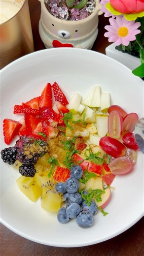Simple Fruit Chaat recipe that’s perfect for summer, parties, or a guilt-free treat😋😋