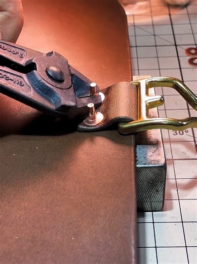 Handmade Leather Craft: Creating Unique Leather Products