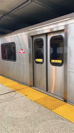 TTC Toronto Rocket arriving at Yorkdale Station #trains