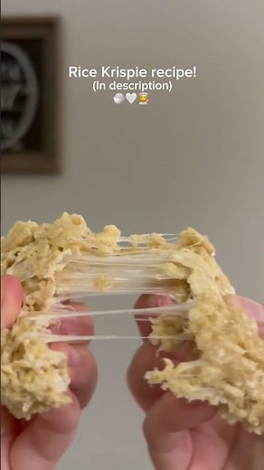 Recipe in description!#bake #2026 #ricekrispietreats