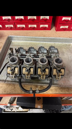 Working on an old CES tubular F1, now fitted with a Yamaha R6 5EB engine. Sounding sweet after running in a fresh engine and setting the carbs up to suit | Christie Engineering Services