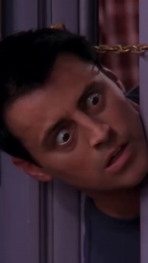 The floating heads are very persuasive 😳 #Friends #Thanksgiving #joeytribbiani | Comedy Central UK