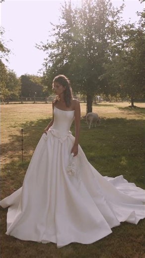 LuceSposa - The Jardin de Lumière Collection. Model Sable