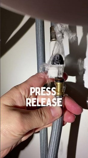 Kitchen Faucet Hose Replacement Pull Out | DIY Home Fix | #shorts #diy #maintenance #homerepair