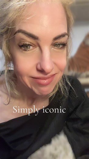 Timeless Sophostication in a bottle red door perfume was created in 1989 and she is still a favorite. A true icon. #perfume #perfumetok #perfumetiktok #fragrancetiktok #over50