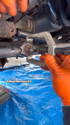 646K views · 2.6K reactions |  Friends….. look, I finally used a tool other than a hammer  or a crayon ️ 藍藍. | My Mobile Mechanic / Auto Repair & Brake Replacement. | Facebook