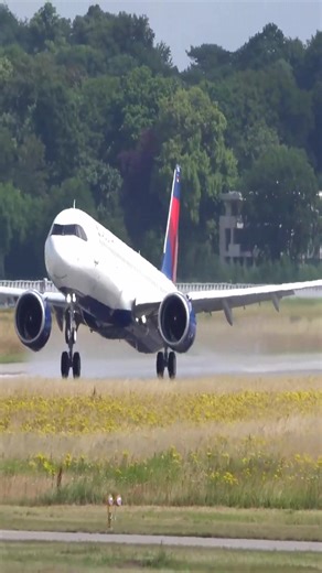 Airbus A321 NEO Delta Air Lines Take Off. | Aero Admirers