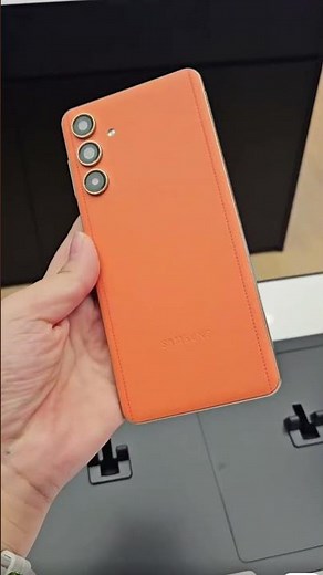 Hands-On with the New Samsung C55 - New Release!