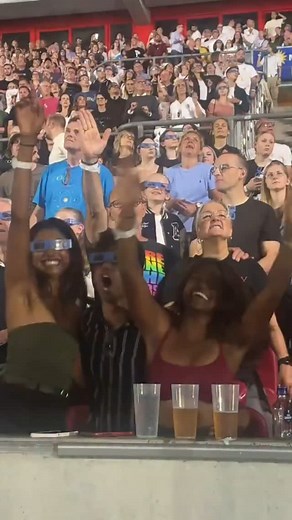 🥰♻️ #teenmag #coldplay #albums #vinyl #lp | 𝙏𝙀𝙀𝙉𝙈𝘼𝙂