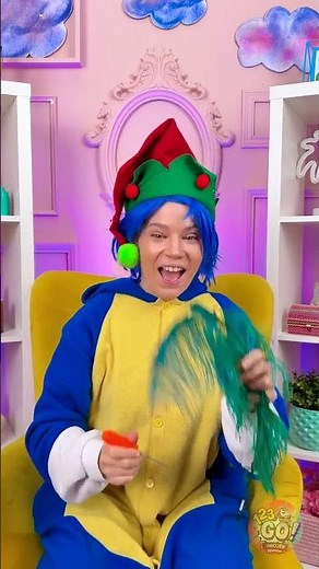 眠っている少女のいたずら by 123 GO! SHORTS