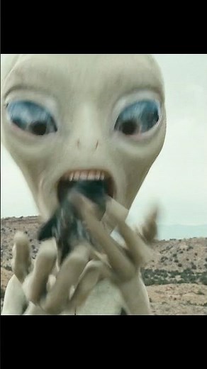 👽 He Brought a Bird Back to Life… THEN ATE IT?! 🐦💀 | Paul (2011) Funniest Alien Moment Explained