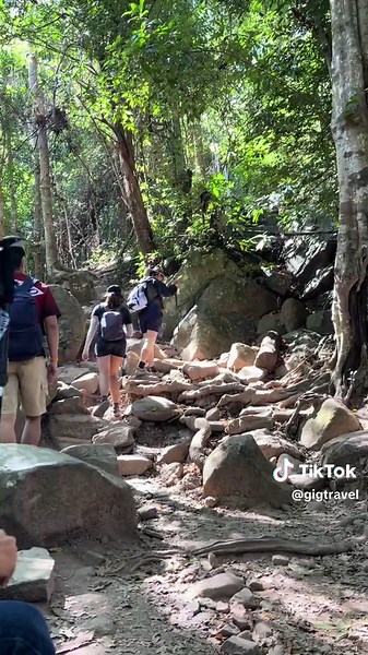 100โล ⛰️🚶เดินขึ้นภูกระดึง 7 ชั่วโมง 7.50น.-14.50 น. 21ธ.ค.66 เดินชิวๆได้เลย ลูกหาบถึงหลังคุณแน่นอน ไม่ต้องรีบ ไปถึง ติดต่อเจ้าหน้าที่ แผ่นปู หมอน ผ้าห่ม แล้วค่อยมาดูกระเป๋า #ภูกระดึง #อุทยานแห่งชาติภูกระดึง #เดินขึ้นภูกระดึง #100โล #100โลแล้วไง #100โลเดินขึ้นภูกระดึง @กิ๊กพาเที่ยว @กิ๊กพาเที่ยว @กิ๊กพาเที่ยว